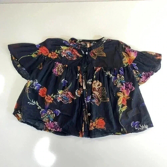 Free People Sweet Escape Tropical Floral Flutter Blouse Cropped Top Size XS - Picture 3 of 10